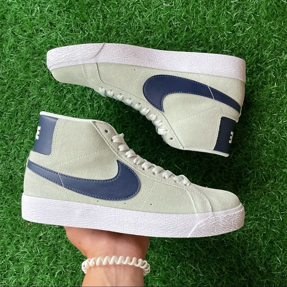 Nike Shoes - Nike Sb Zoom Blazer Mid